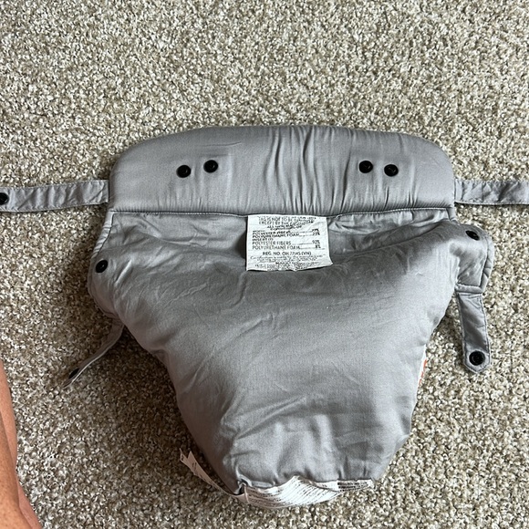 Ergobaby Infant insert - Picture 6 of 6